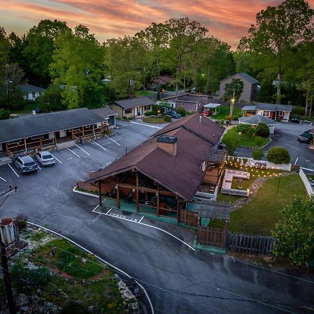 Cedarwood Inn Hendersonville Zewnętrze zdjęcie