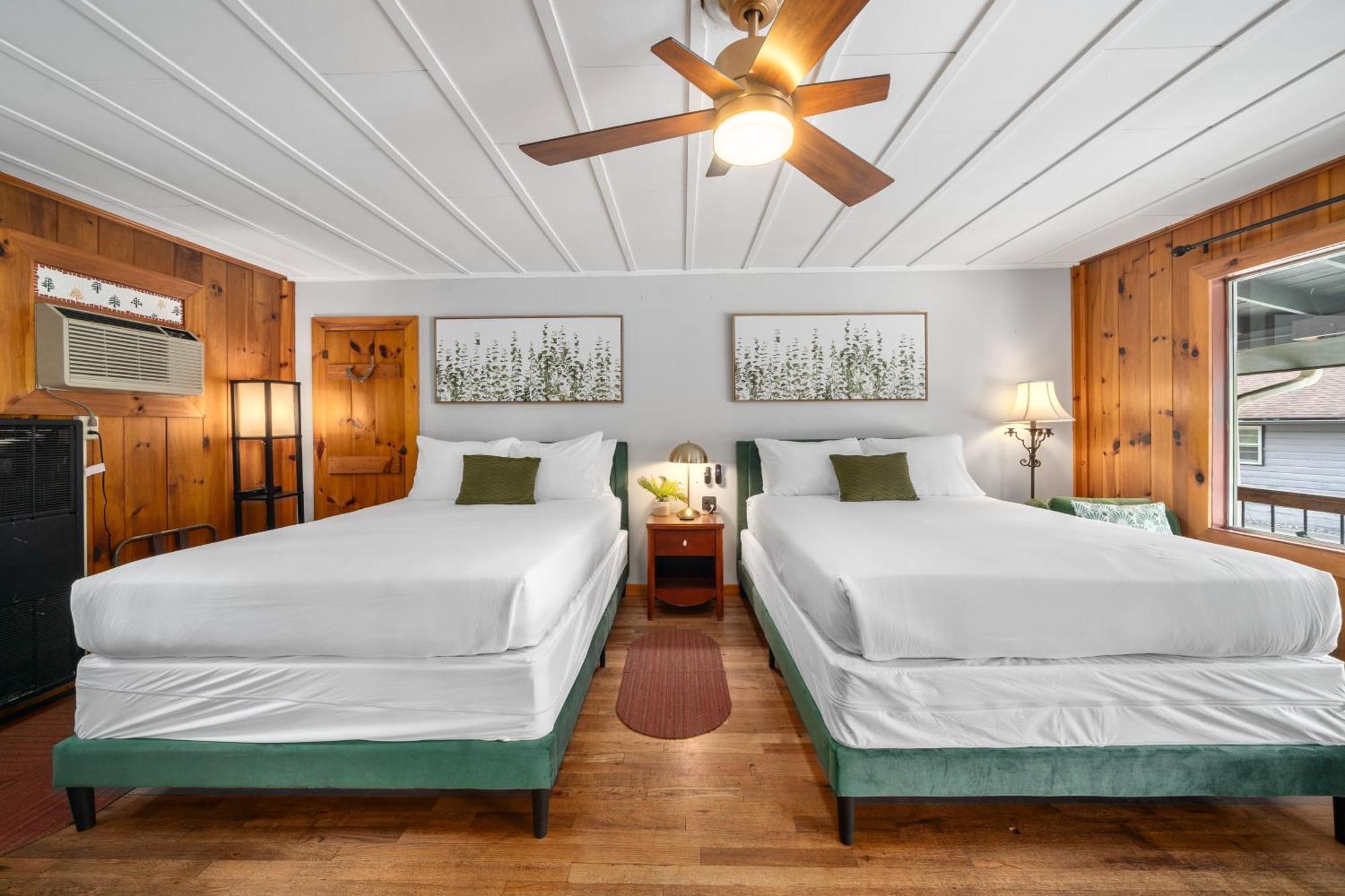 Cedarwood Inn Hendersonville Zewnętrze zdjęcie