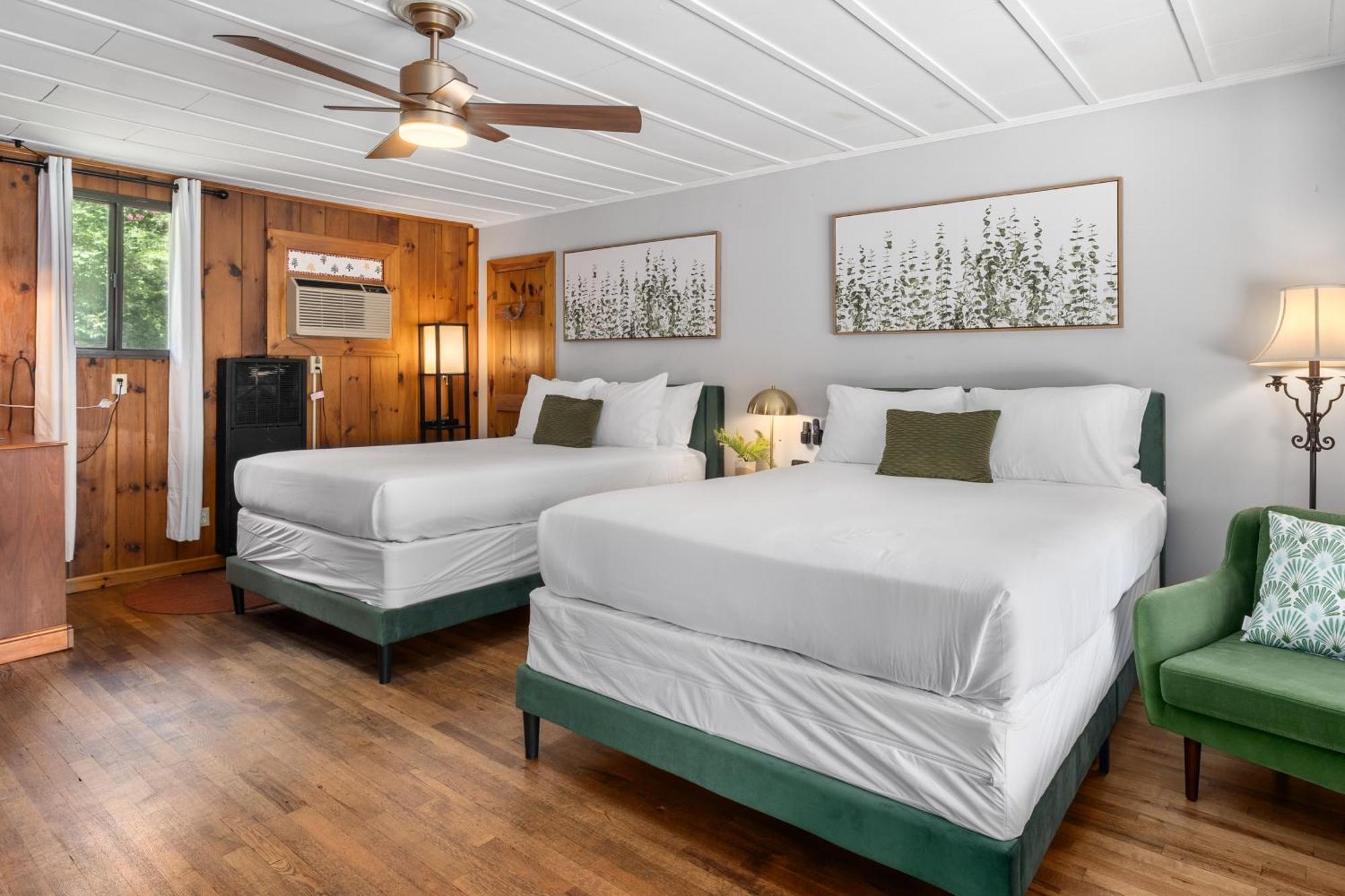 Cedarwood Inn Hendersonville Zewnętrze zdjęcie