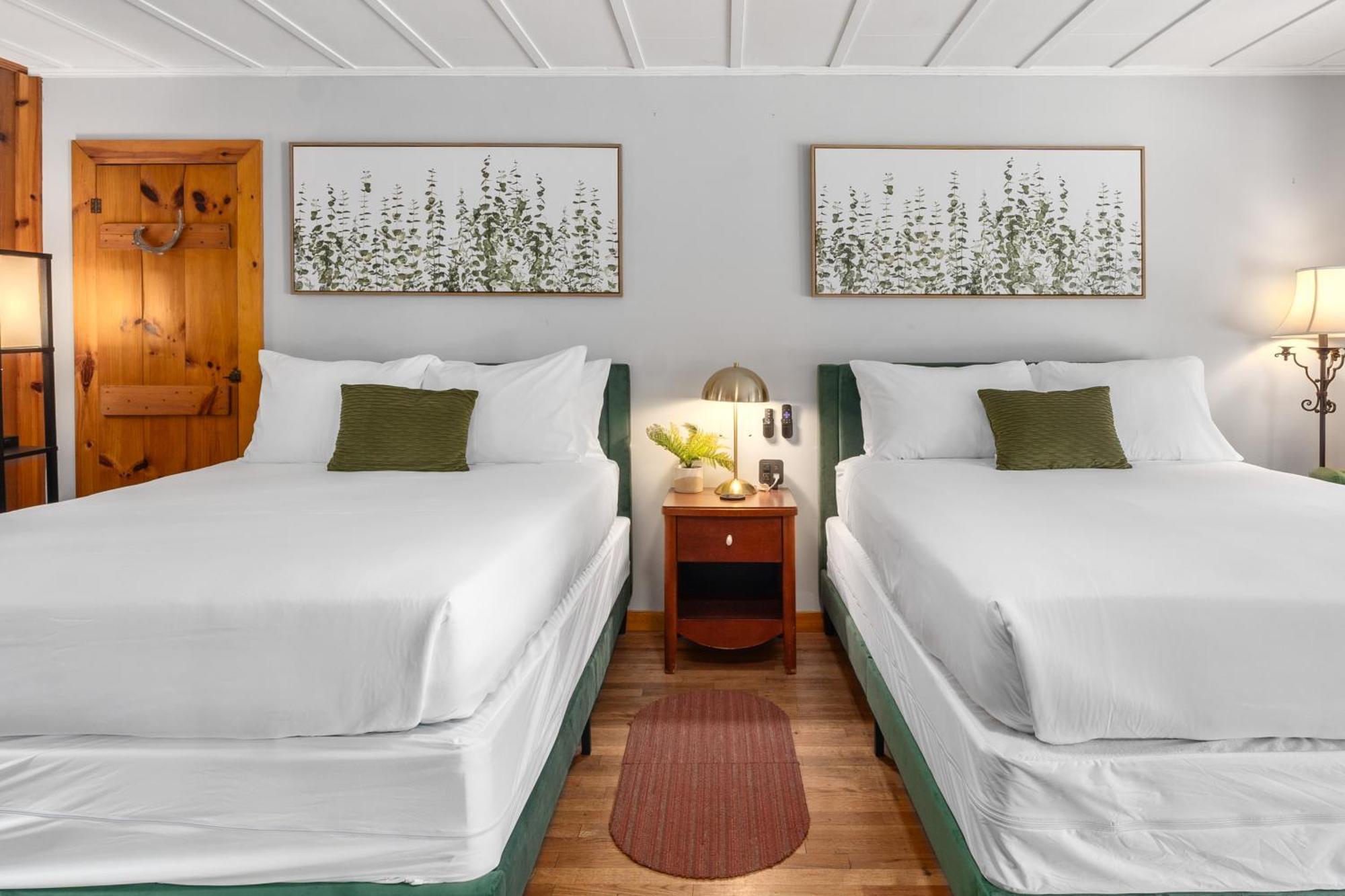 Cedarwood Inn Hendersonville Zewnętrze zdjęcie