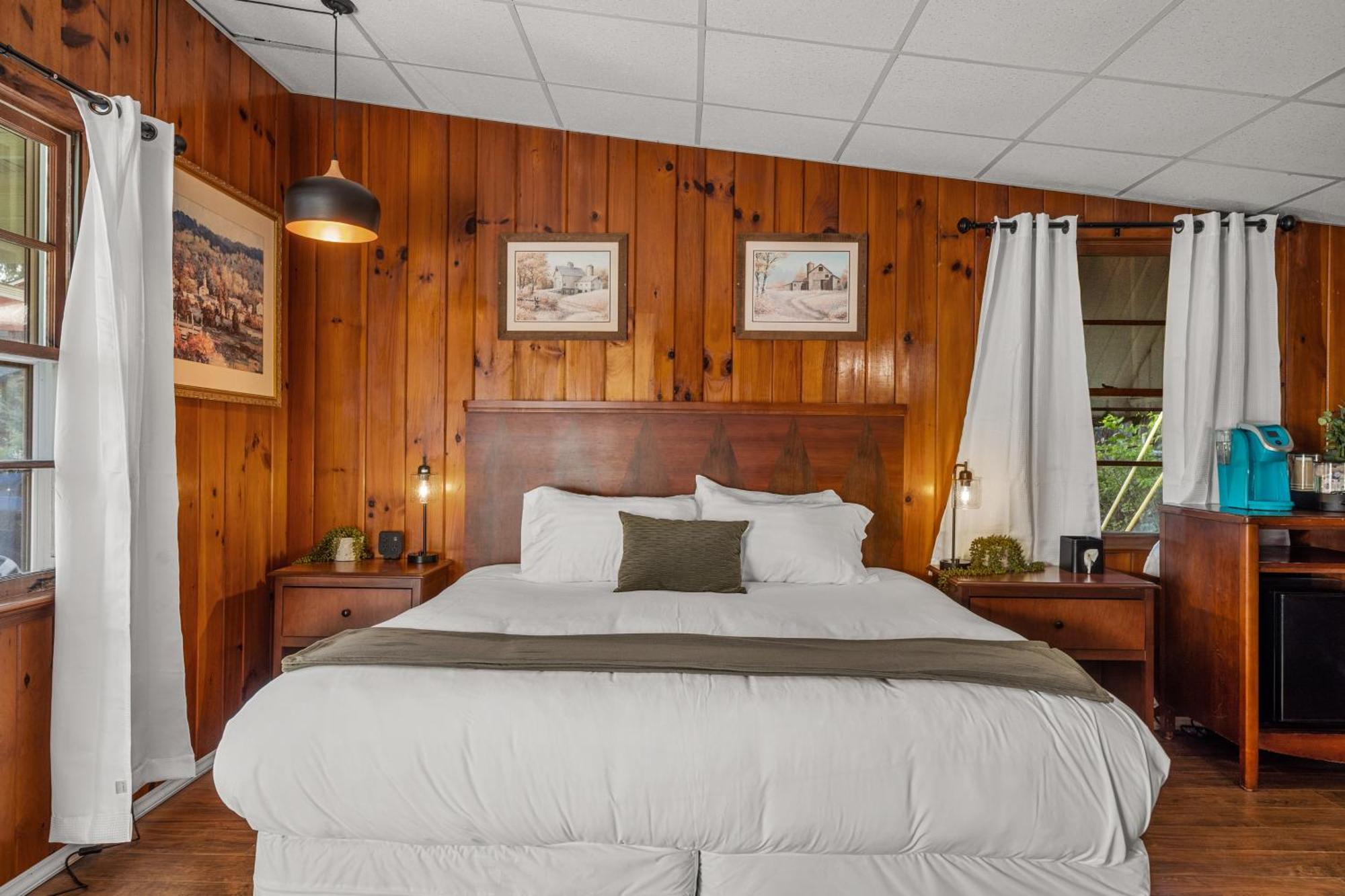 Cedarwood Inn Hendersonville Zewnętrze zdjęcie