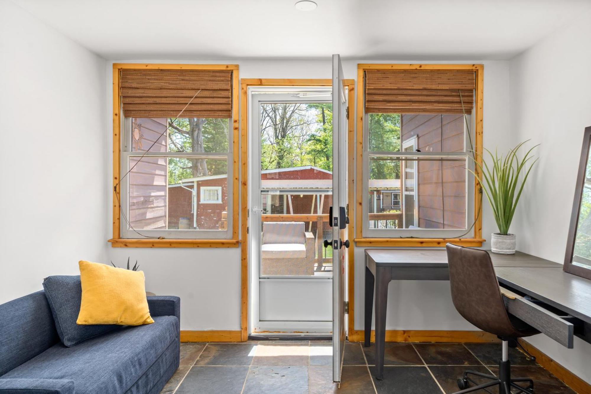 Cedarwood Inn Hendersonville Zewnętrze zdjęcie